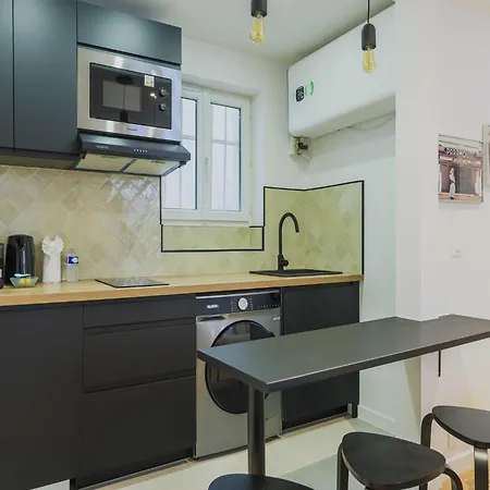 Magnificent - 4p- Sacre-c Ur Holiday home